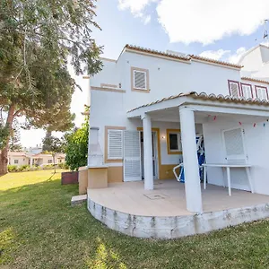 https://b75-casa-delfim-in-rocha-brava-carvoeiro.hotelaalgarve.com